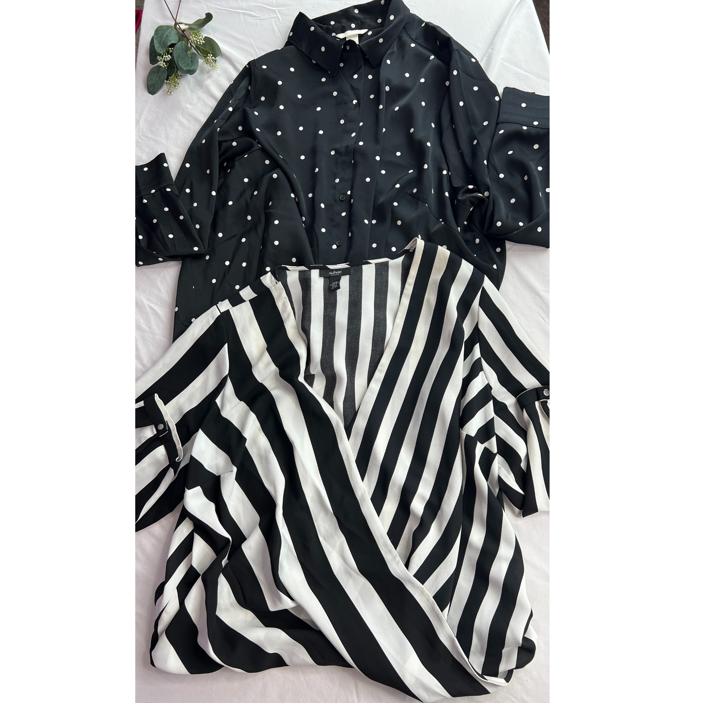 The Classic Duo – Black & White Top Bundle
