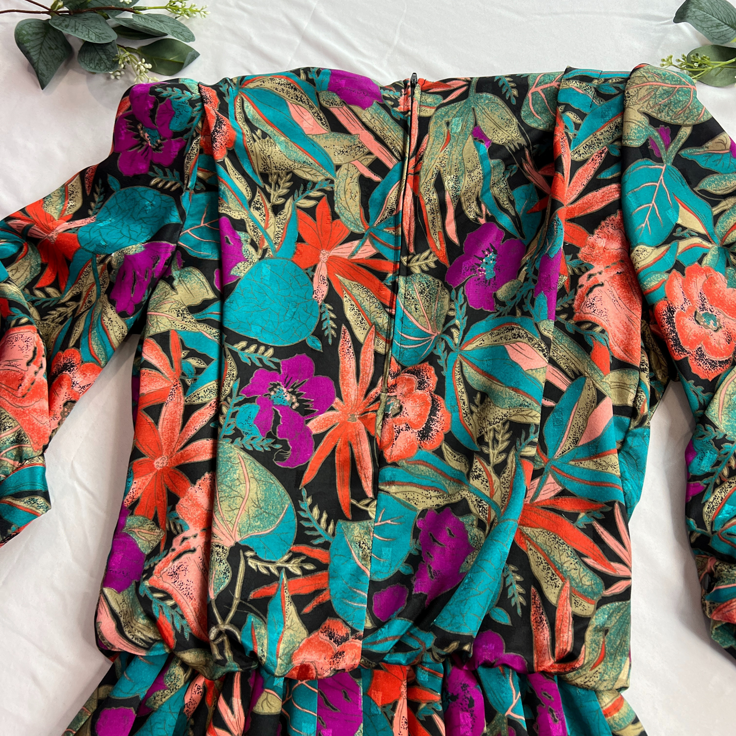 The Evergreen Muse – Vintage Leaf Print Midi Dress