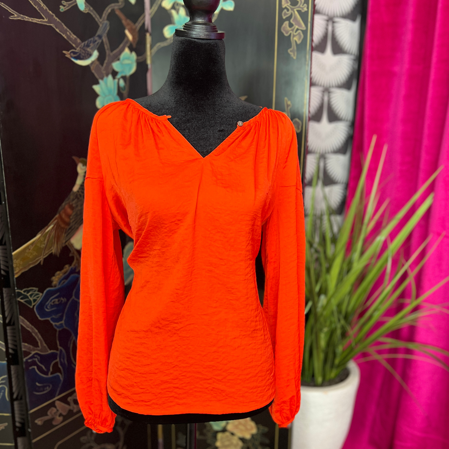 The Cher - Vince Camuto Oversized Peasant Blouse - Size S
