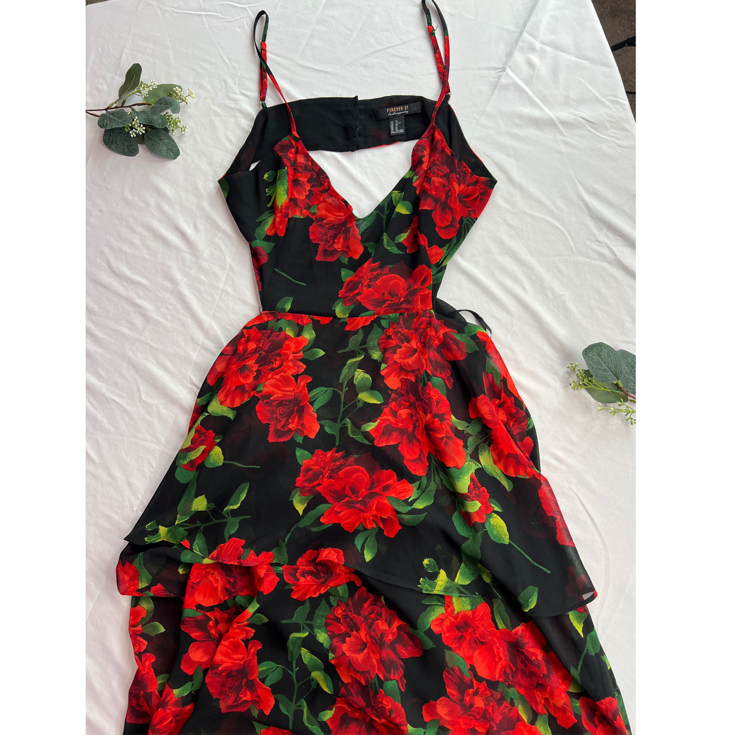 The Blossom Muse – Floral V-Neck Sleeveless Maxi Dress