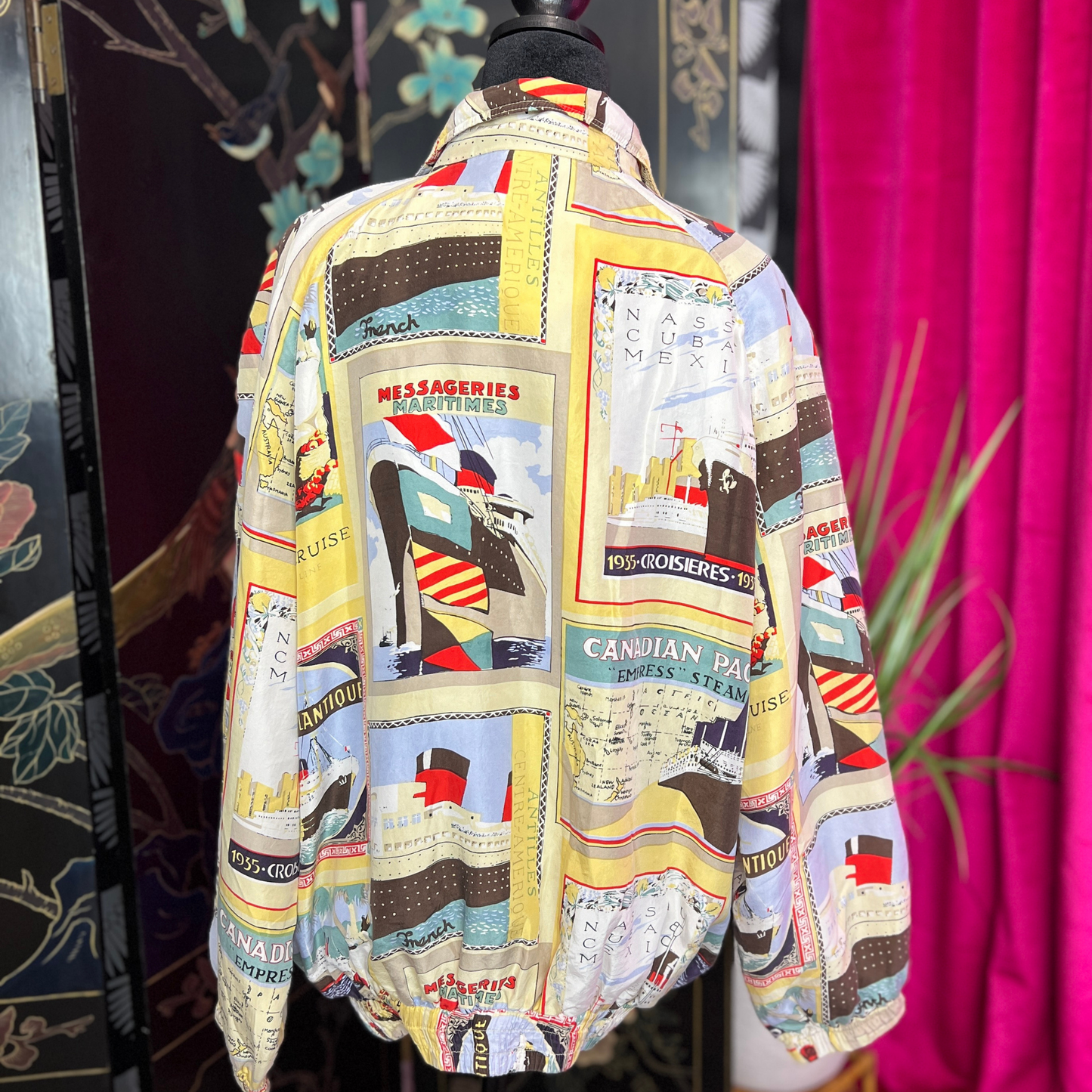 The Globetrotter – Vintage Silk Bomber Size Small