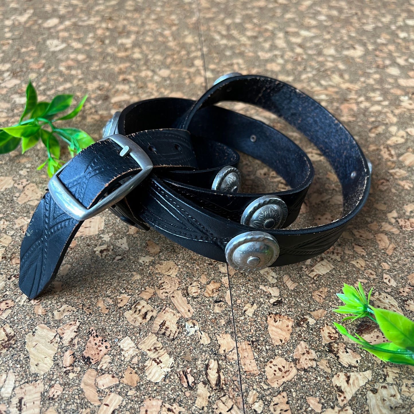 The Winonna - Plus Size Vintage Western Concho Belt – Black Leather Waist Belt with Silver-Tone Accents – The Winonna