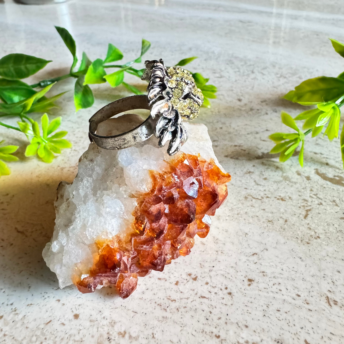 The Nala - Vintage Lion Head Brass Rhinestone Crystal Chunky Ring