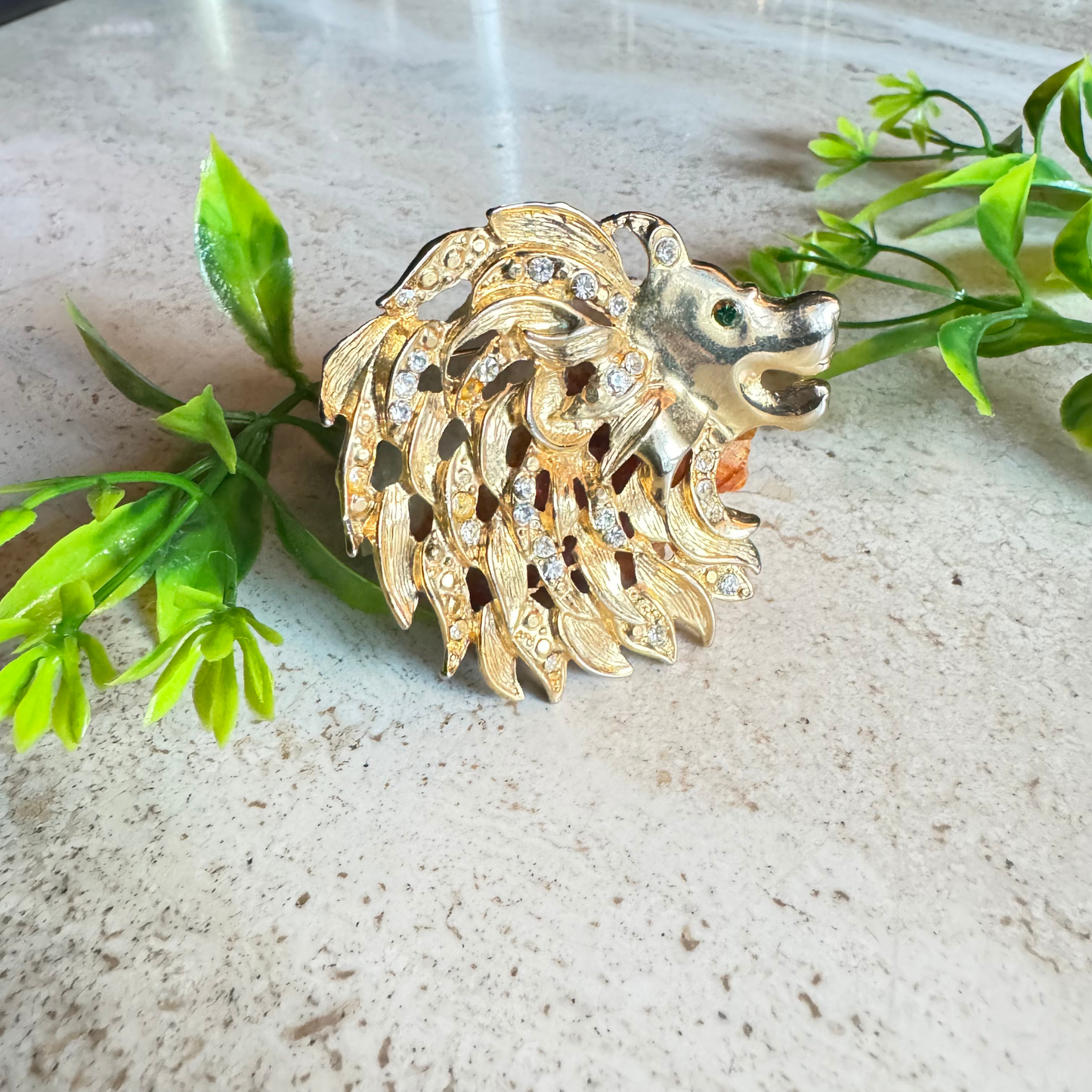The Sovereign - Vintage Rhinestone Lion Brooch Pin