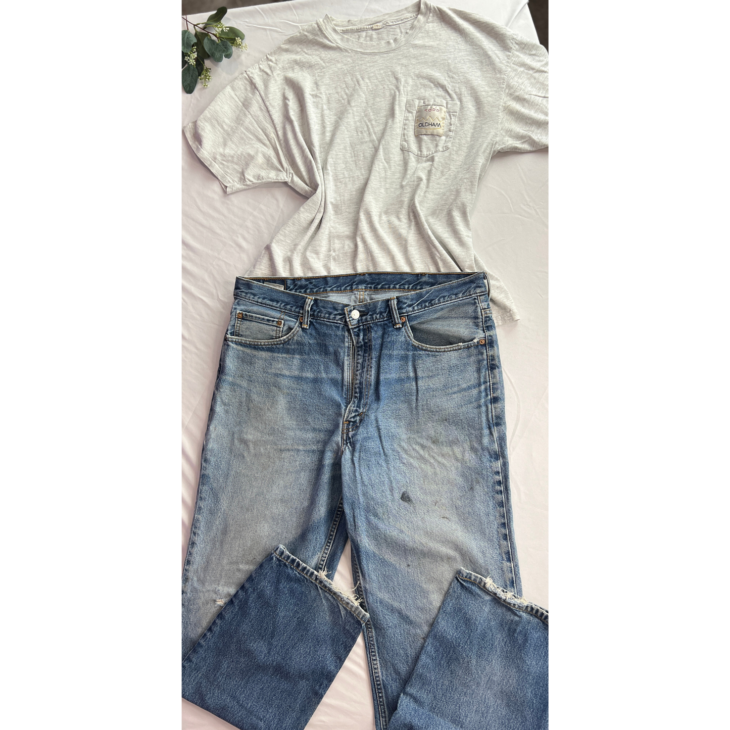 The Everyday Essential – Top & Jeans Set