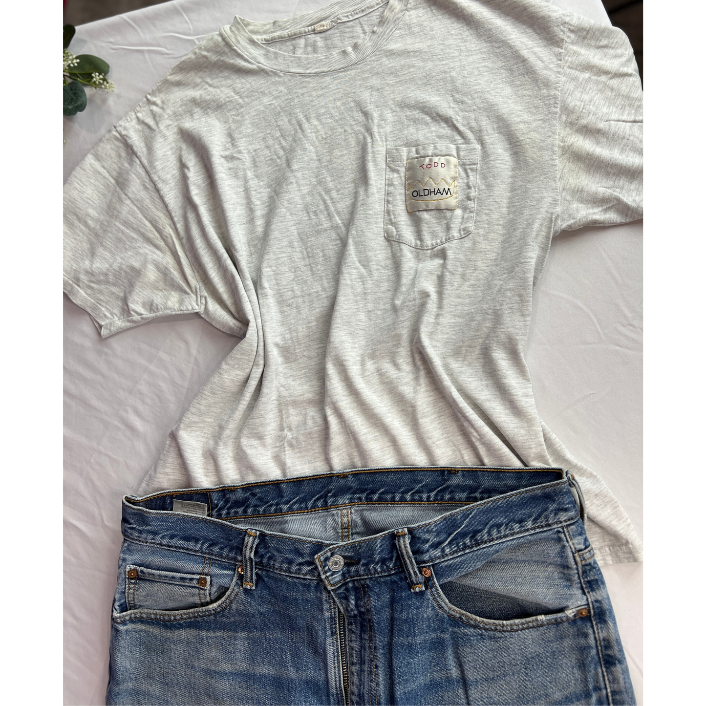 The Everyday Essential – Top & Jeans Set