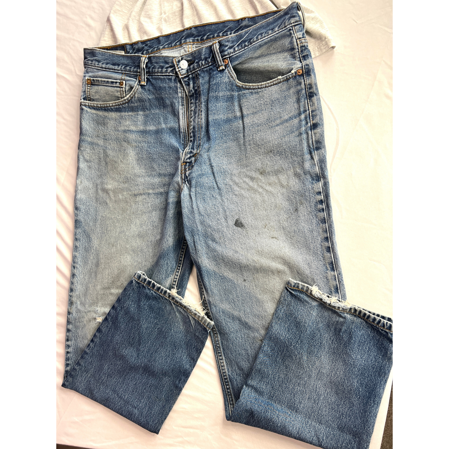 The Everyday Essential – Top & Jeans Set