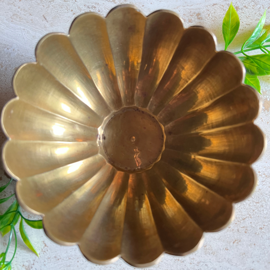 The Selina - Vintage Brass Lotus Flower Bowl