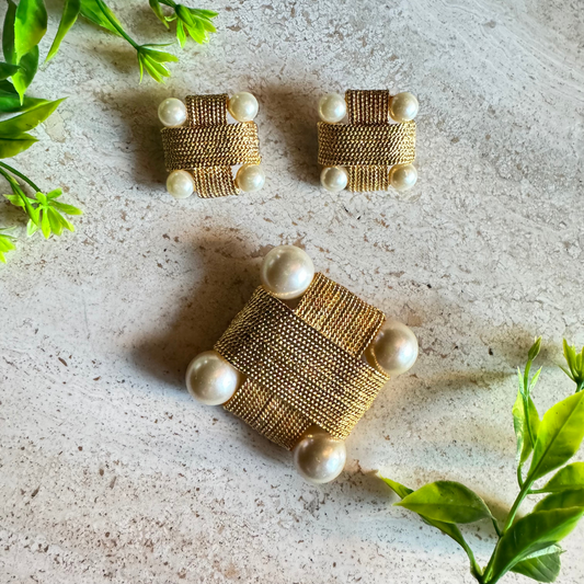 The Lena - Vintage Woven Gold Mesh Brooch & Clip-On Earring Set with Faux Pearls
