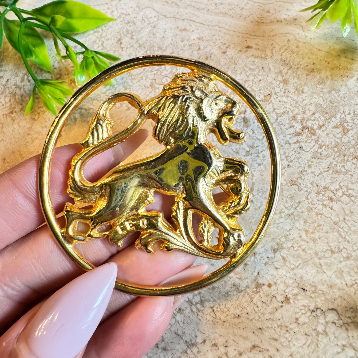 The Starfire - Vintage Zodiac Leo Brooch