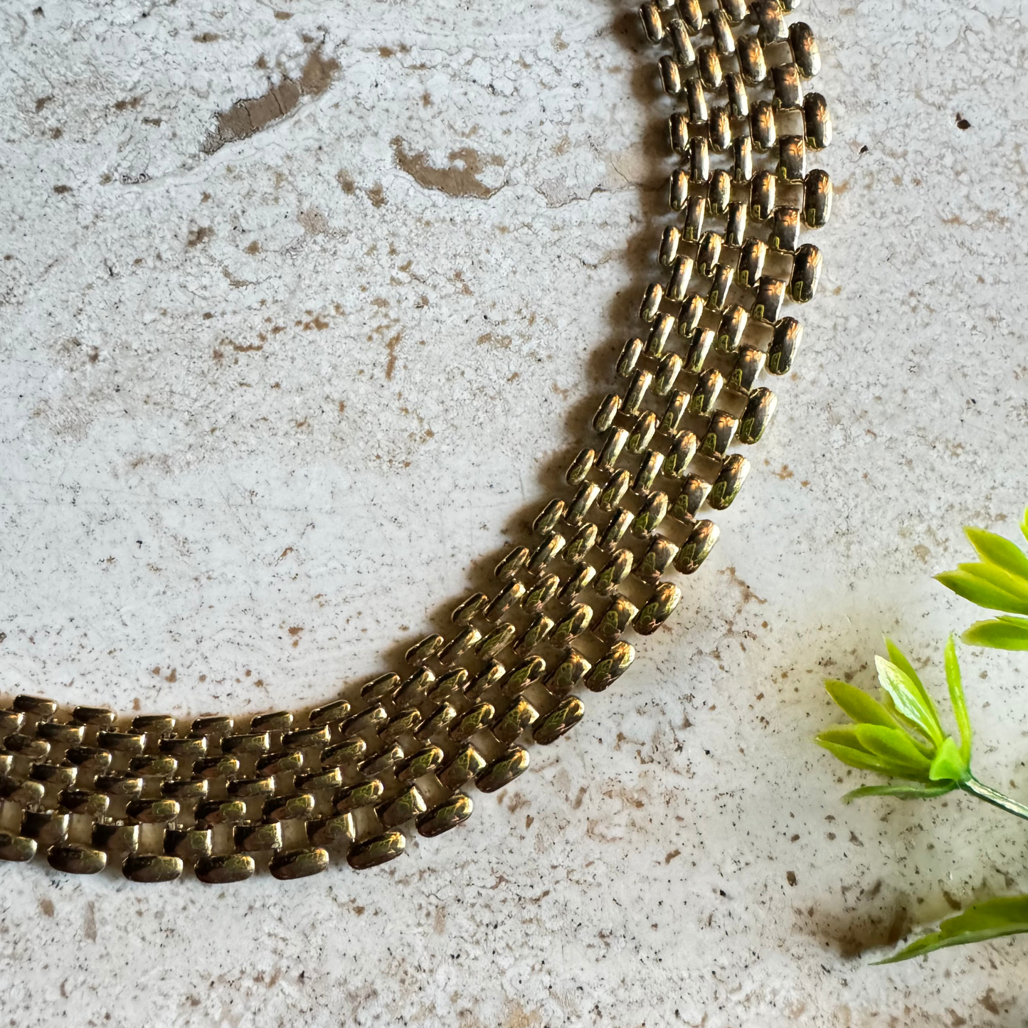 The Keaton – Vintage Gold Flat Chain Collar Necklace