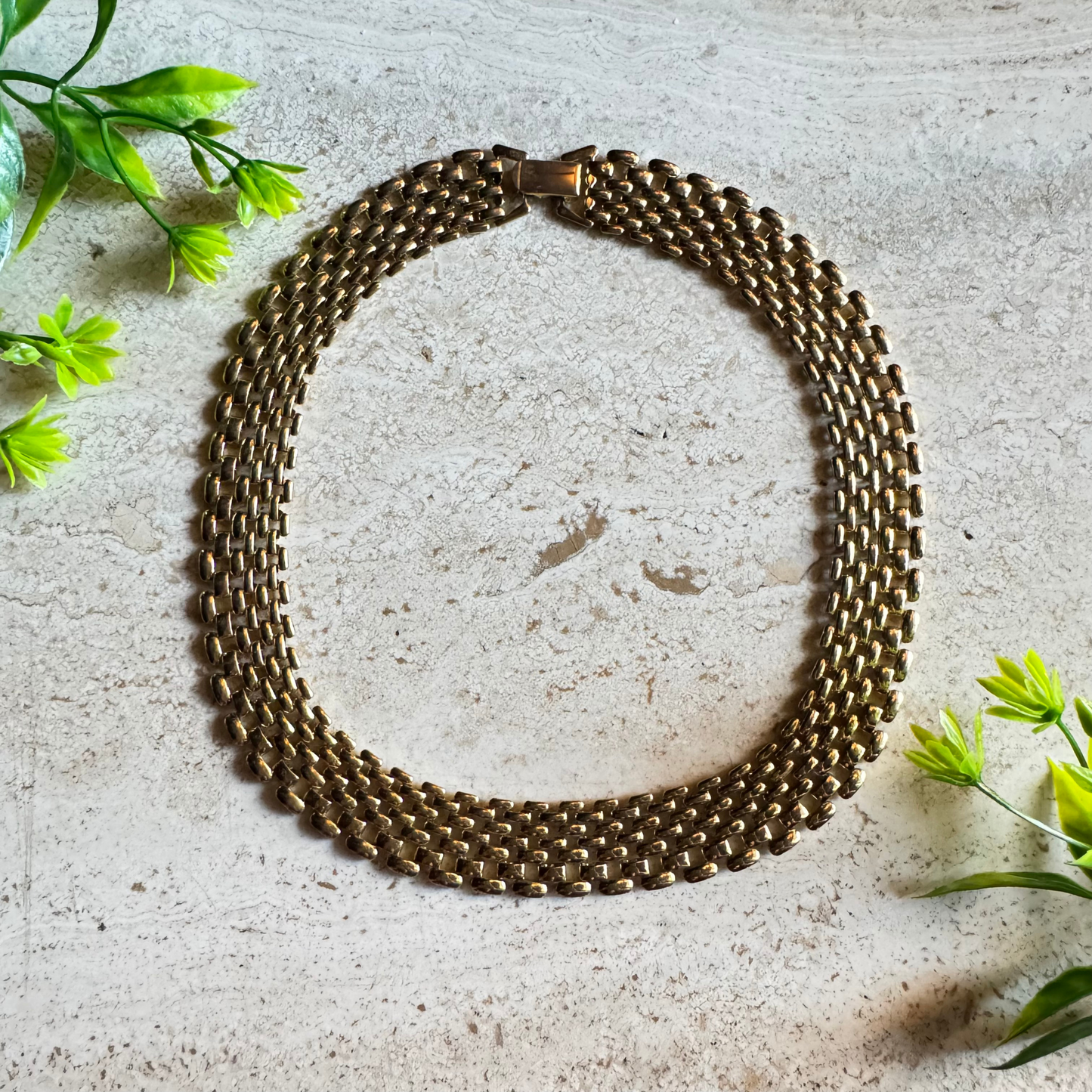 The Keaton – Vintage Gold Flat Chain Collar Necklace